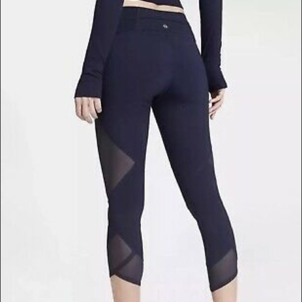 Athleta Aura Sonar Capri